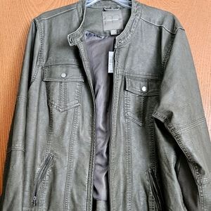 Maurices womens gray faux leather jacket 2x